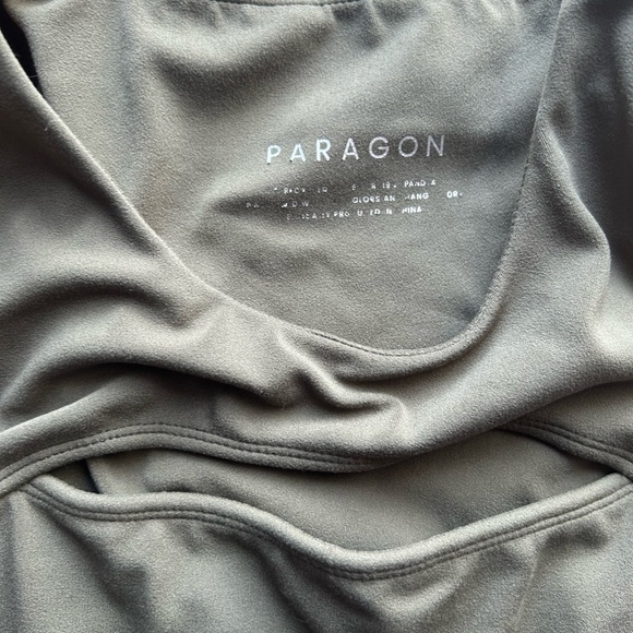 Paragon Fitwear Keyhole Tank Bra Dark Green No Size Tag - Picture 2 of 5